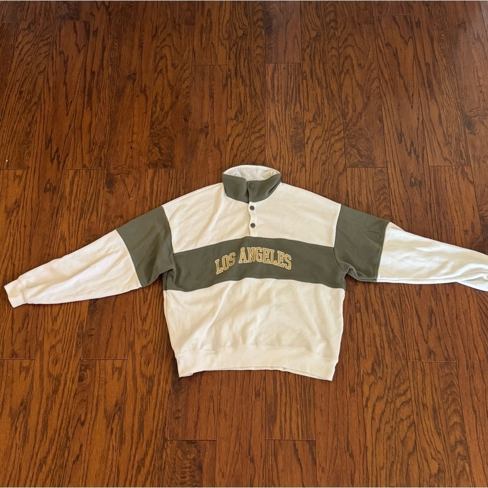 Forever 21 Los Angeles Graphic Rugby Pullover in Green/White | size Medium
